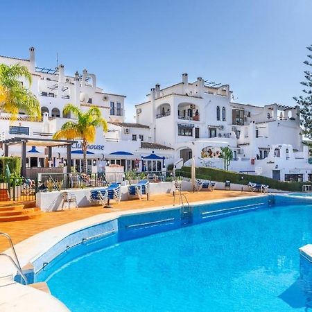 Apartamento-estudio Benalsun Pueblo Evita Benalmadena Bagian luar foto