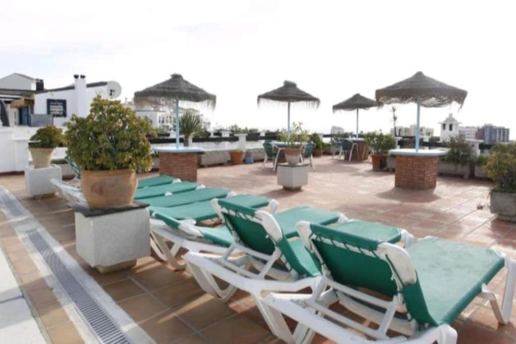 Apartamento-estudio Benalsun Pueblo Evita Benalmadena Bagian luar foto