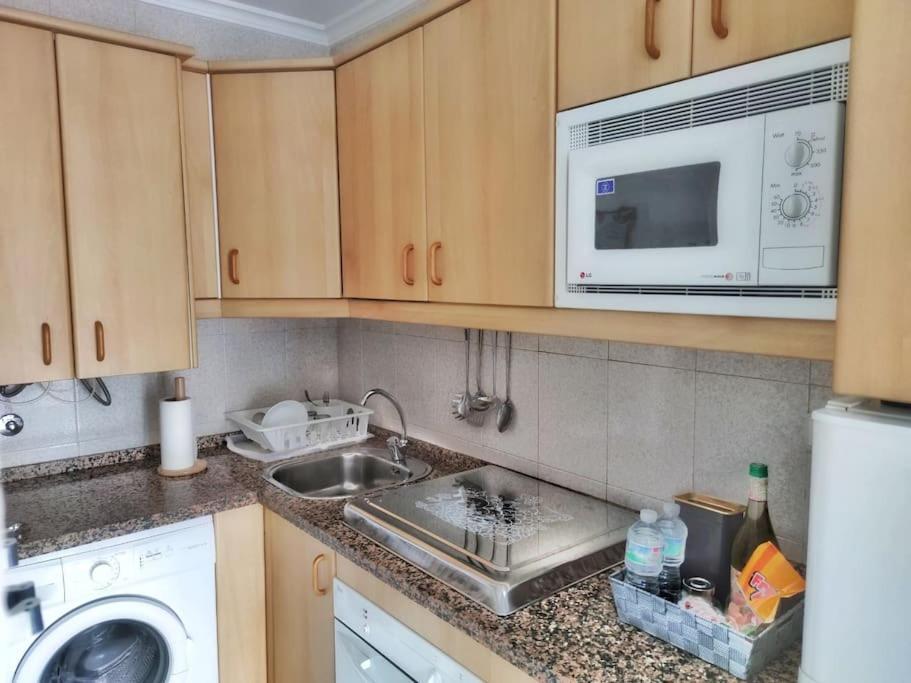 Apartamento-estudio Benalsun Pueblo Evita Benalmadena Bagian luar foto